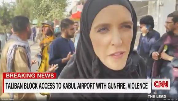 La periodista de CNN Clarissa Ward fue intimidada por los talibanes cuando realizaba su trabajo en Kabul. (Captura de video, CNN).