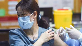 China planea reforzar sus vacunas contra el COVID-19 con una dosis de Pfizer, según medios