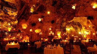 ¿Imaginas una cena romántica bajo las estrellas en este lugar?