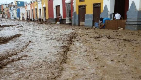 Lluvia avisada no mata gente, por Juan José García