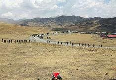 Perú: un campesino muerto y 20 policías heridos en enfrentamiento