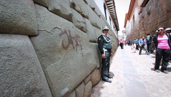 Muros incas manchados: encuentran más en centro histórico