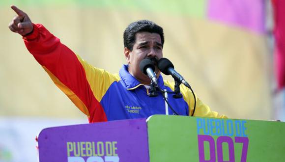 Nicolás Maduro expulsa a tres funcionarios estadounidenses