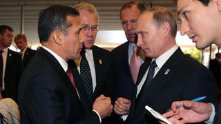 Humala se reúne con Vladimir Putin y lo invita a visitar Perú