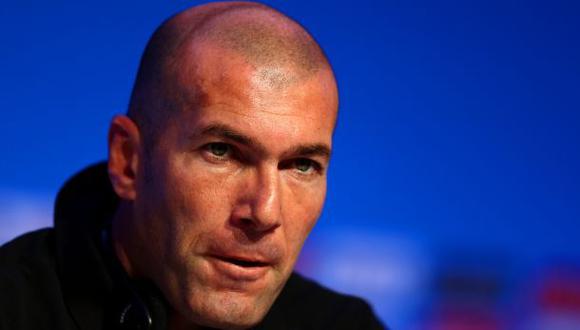 Zidane ve envidia en la denuncia por carecer título de técnico