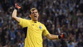 La campaña de los hinchas del Porto para que Iker Casillas juegue y sea campeón de la liga