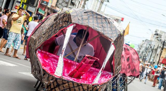 Las personas juegan con agua, barros de colores, achiote, pichohuayo, entre otros insumos que son sacados de algunas partes de la selva profunda (Foto: Daniel Carbajal)