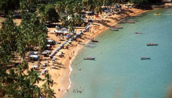 Siete hombres asaltan a 300 turistas en una playa de Venezuela