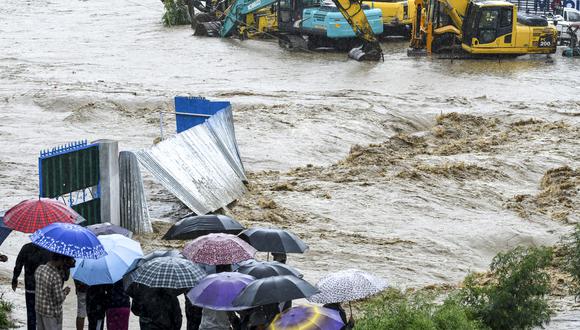En Nepal, murieron al menos 67 personas debido a las inundaciones. (Foto: AFP¨)