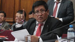 Auditor que denunció a Edgar Alarcón dice que es víctima de represalias