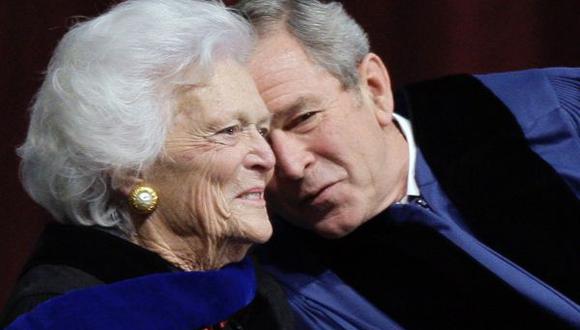 Internan a madre de George W. Bush por problemas respiratorios