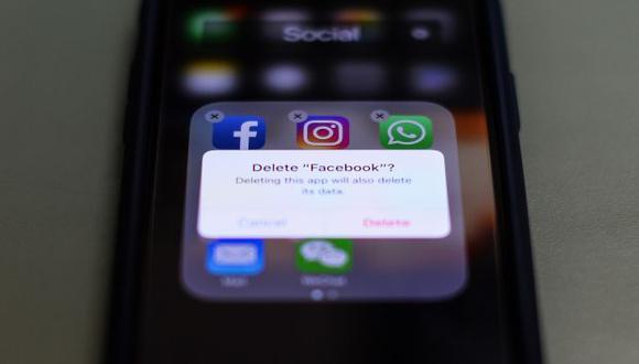 Ahora existen herramientas para crear aplicaciones descentralizadas que podría hacer desaparecer el modelo de Facebook. (Foto: AFP)