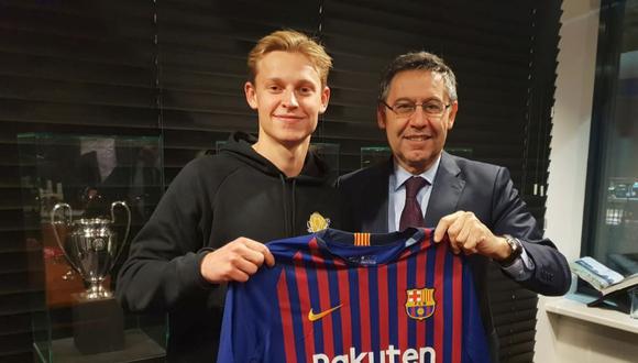 El Barcelona ha asegurado a un futbolista juvenil polivalente que dará que hablar en España. Se estima que la directiva blaugrana desembolsó más de 80 millones de euros por Frenkie De Jong. (Foto: Agencias)