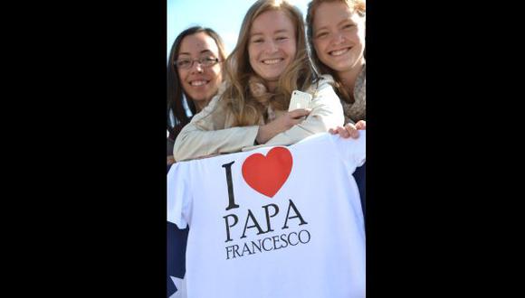Vaticano: 17 mil novios estarán con el Papa en San Valentín