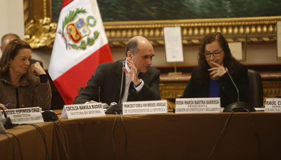 El excanciller Francisco Tudela fue uno de los invitados que ayer opinó en contra de la paridad y la alternancia. (Foto: Mario Zapata / GEC)