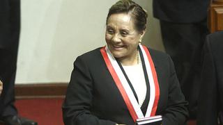 Rosa Nuñez juró como congresista en reemplazo de Urtecho