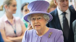 La reina Isabel II fue hospitalizada por una gastroenteritis
