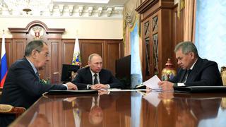 Los alfiles de Putin: ¿Quiénes son los ministros Serguei Lavrov y Serguéi Shoigú, y por qué son tan importantes?