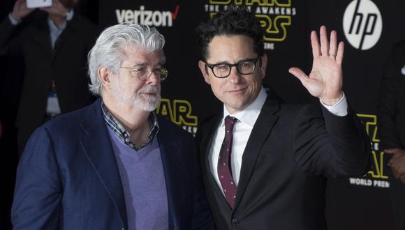 George Lucas junto a J.J. Abrams, director de "The Force Awakens". (Foto: EFE)