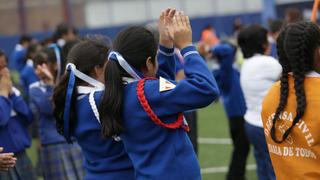 Regla, folder, school y otros 8 nombres de peruanos relacionados a la etapa escolar