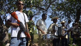 México: Autodefensas aceptan tregua pero no dejarán las armas