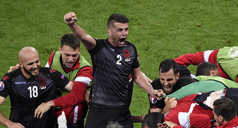 Rumania perdió 0-1 ante Albania en el cierre del Grupo A. Los albanos se aferran a un milagro para seguir en la Eurocopa esperando otros resultados. (Foto: AFP)