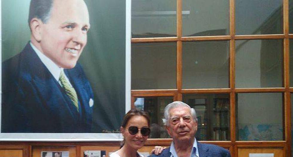 Mario Vargas Llosa e Isabel Preysler recorrieron el hogar de Raúl Porras Barrenechea. (Foto: cortesía Rocío Hilario/IRPB)