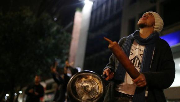 Cacerolas como forma de protesta se ven en muchos países de América Latina. En Colombia es la primea vez. Foto: Reuters