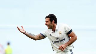 Luis Figo anotó golazo de tiro libre en el partido de leyendas del Real Madrid