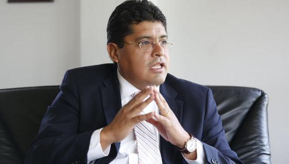 Somos Perú: "Improvisada es la renuncia de Jorge Muñoz"