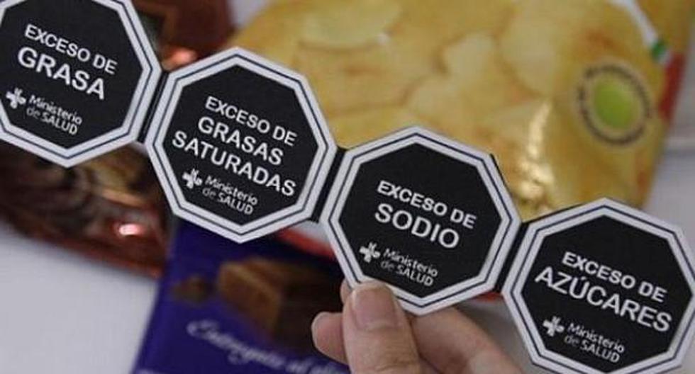 Los alimentos industrializados que se vendan en el Perú estarán obligados de llevar los octógonos de advertencia desde el 17 de junio. (Foto: Andina)