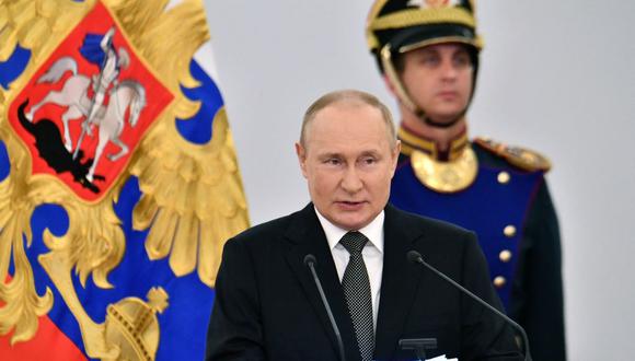 El presidente de Rusia, Vladimir Putin, habla en la ceremonia de entrega de los Premios Estatales en el campo de la ciencia y la tecnología, la literatura y el arte, el 12 de junio de 2022. (Yevgeny BIYATOV / Sputnik / AFP).