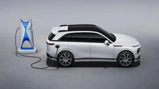 El rival chino de Tesla lanzó su último SUV y promete ser el auto eléctrico con la carga más rápida del mundo