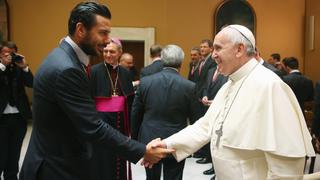 Claudio Pizarro y el Bayern visitaron al Papa en el Vaticano