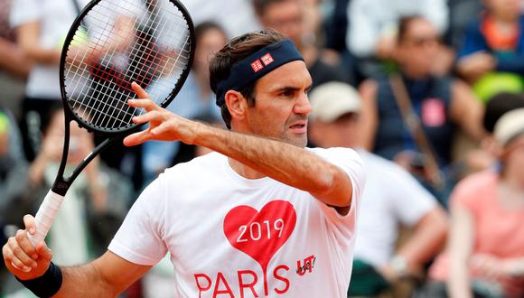 Roger Federer jugó Roland Garros por última vez en el 2015. Este domingo vuelve a disputarlo y debuta ante el italiano Lorenzo Sonego. (Foto: Reuters)