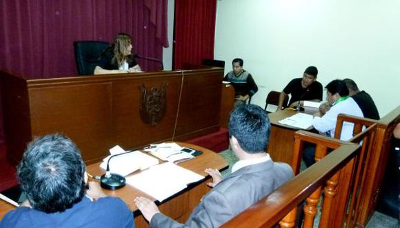 Chimbote: tres años de cárcel para sujetos que robaron celular