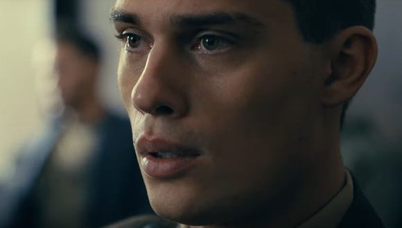 En "Corazones malheridos", Nicholas Galitzine es Luke, el infante de la Marina que se casa por conveniencia (Foto: Netflix)