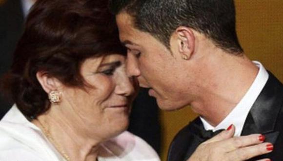 Cristiano Ronaldo arribó este martes a Madeira para visitar a su madre en el hospital. (Foto: Agencias)