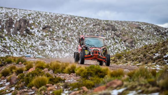 Juan Carlos Uribe y Javier Uribe en acción durante el Dakar 2018. (Foto: ITEA Photo)