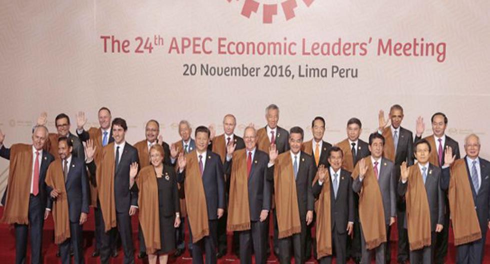 La foto final de los 21 líderes. (Foto: Andina)