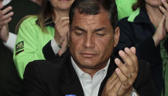 Correa pidió la renuncia de sus ministros tras revés electoral