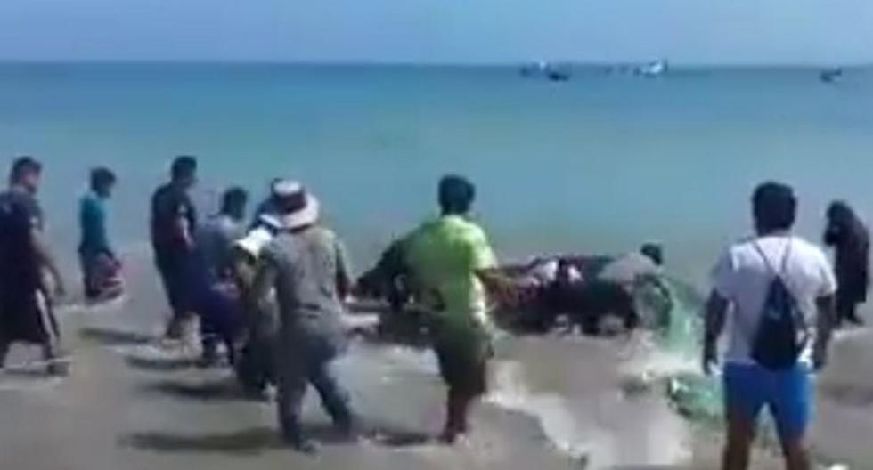 Rescate se produjo en la playa Zorritos. (Foto: Captura)