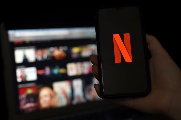 En este tiempo de cuarentena, Netflix habilitó de forma gratuita y sin suscripción una gran lista de series y películas para poder disfrutar en casa desde tu televisor o cualquier dispositivo móvil. (AFP)