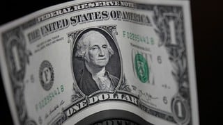 Billetes de un dólar que pueden valer hasta 150 mil dólares por sus números de serie