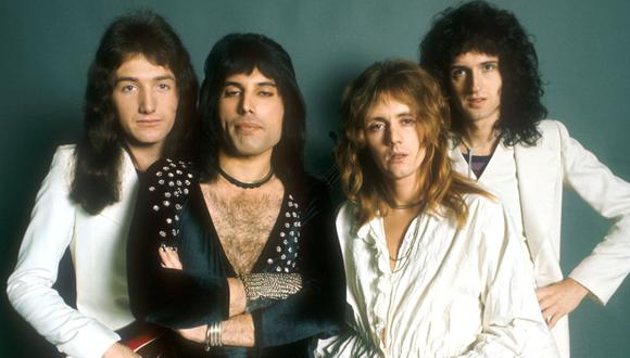 Queen en 1973, de izquierda a derecha: John Deacon, Freddie Mercury, Roger Taylor y Brian May.