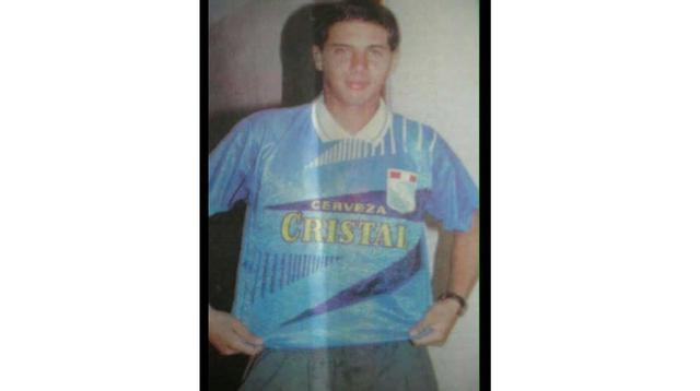 Claudio Pizarro y una foto inédita que circula en redes sociales, antes de su pase desde Pesquero a Alianza Lima.