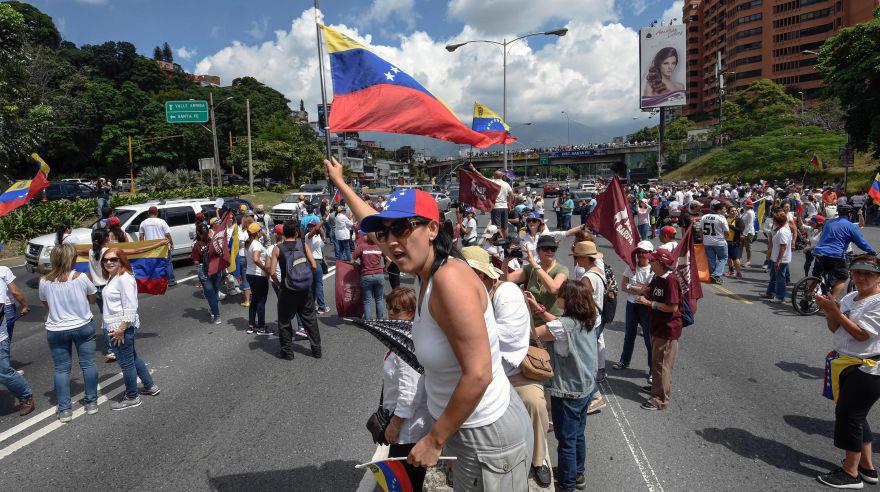 Caracas: Mujeres marcharon contra paralización del revocatorio - 9