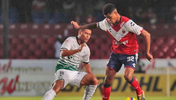 Los comentarios mexicanos elogiaron los rendimientos de Wilder Cartagena y Christian Ramos en el duelo contra Santos Laguna. Ambos hicieron su primera aparición con Veracruz. (Foto: Difusión)