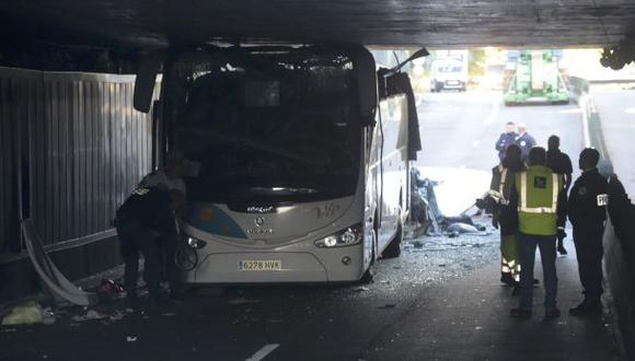 Francia: Espectacular accidente de autobús deja seis heridos