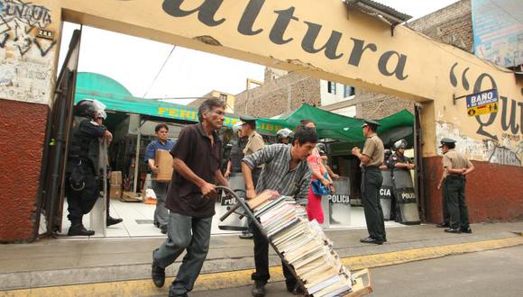 Libreros del Jr. Quilca podrían mudarse a plaza de Los Olivos